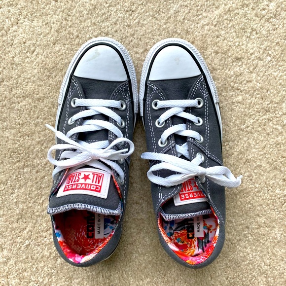 Converse Shoes - Converse tennis shoes gray